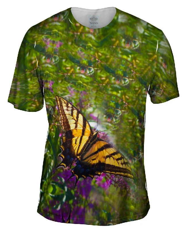 Comfortable T-shirt-Yellow Striped Butterfly