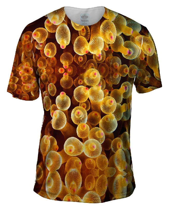 Beach T-shirt-Underwater Bubble Tip Anemone