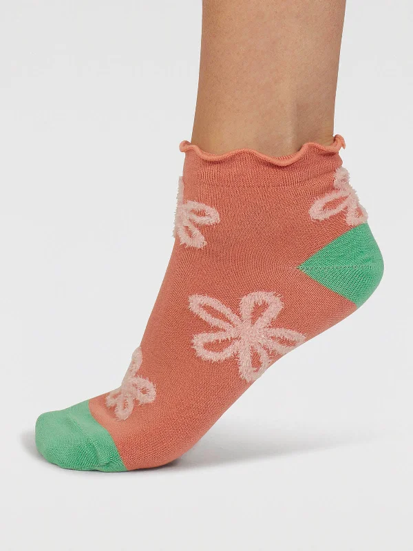 Lightweight Hiking Socks-Daisee Textured Flower Bamboo Ankle Socks - Coral Orange