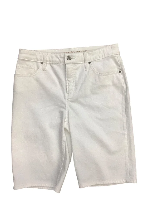 Stretch Fit Shorts-Shorts By Chicos In White, Size: 6