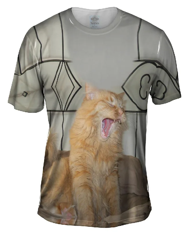 Minimalist T-shirt-Yawning White Cat