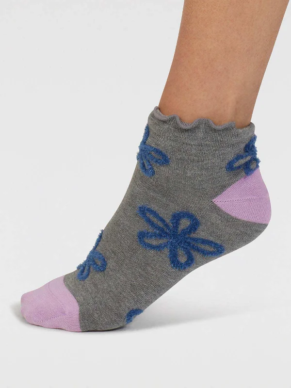 Dress Wool Socks-Daisee Textured Flower Bamboo Ankle Socks - Mid Grey Marle